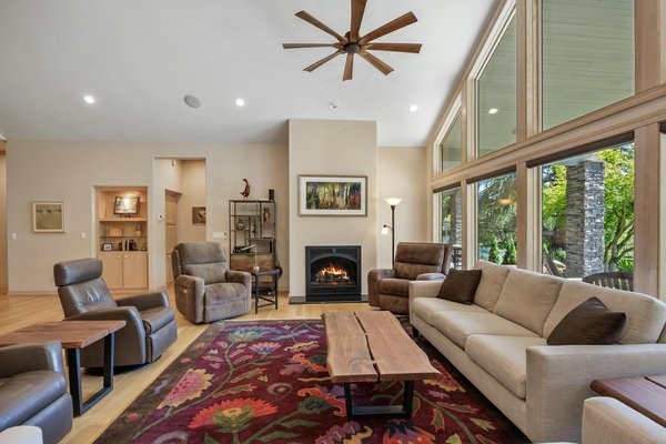 Smart Entryway Solutions: How UK Homeowners Can Effectively Reduce Heat Loss